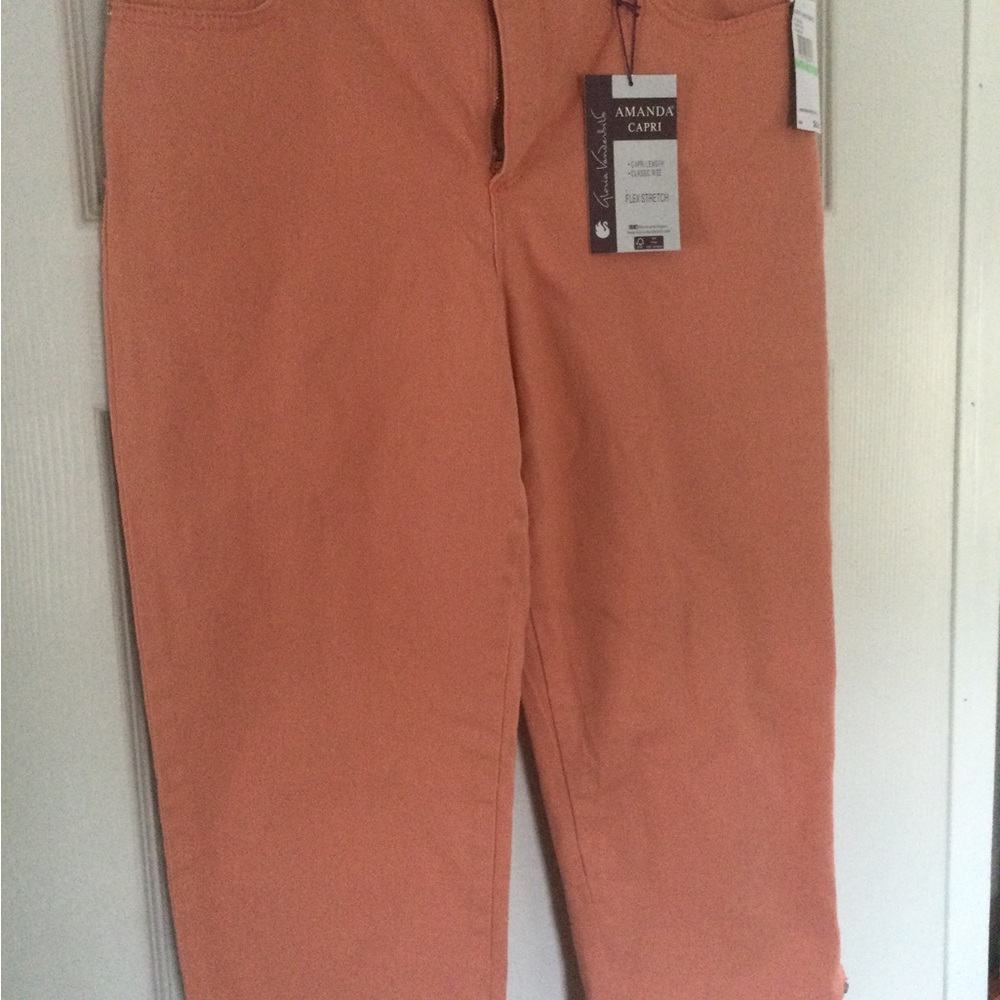 Liz Claiborne crop pants
